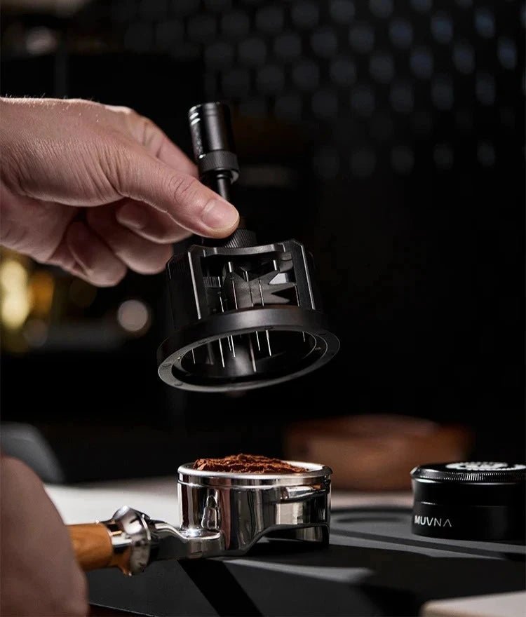 Kaffehantverk | WDT Nål Roterande Verktyg med Precision och Doseringsring | Perfekt för Jämn Kaffedistribution 3