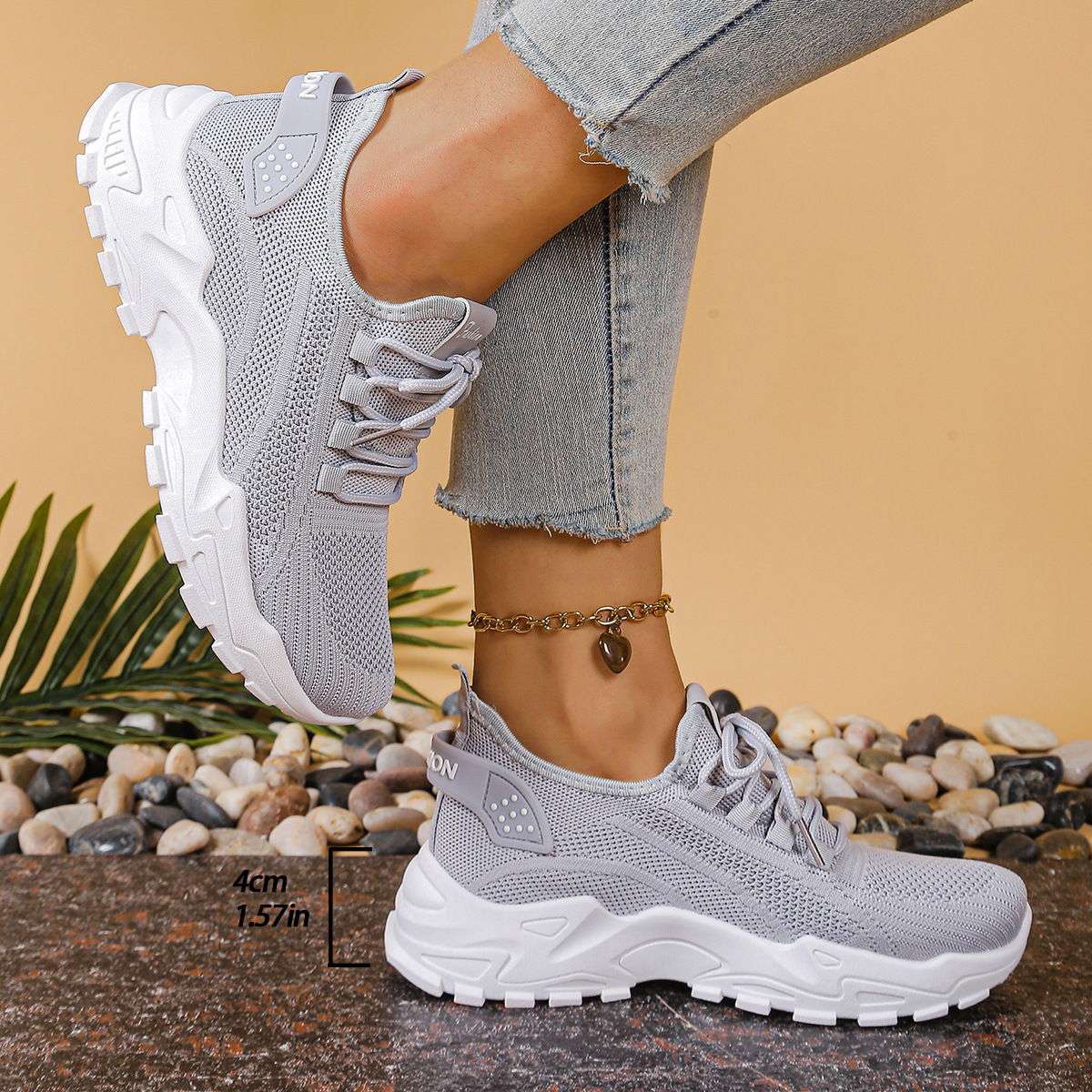 Maica | Ortopediska Sneakers med Bred Tåbox och Stötdämpning | Komfort och Hälsofördelar 0