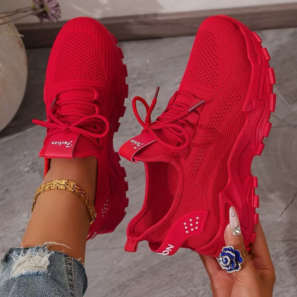 Maica | Ortopediska Sneakers med Bred Tåbox och Stötdämpning | Komfort och Hälsofördelar 4