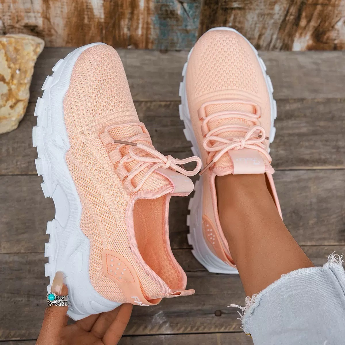 Maica | Ortopediska Sneakers med Bred Tåbox och Stötdämpning | Komfort och Hälsofördelar 5