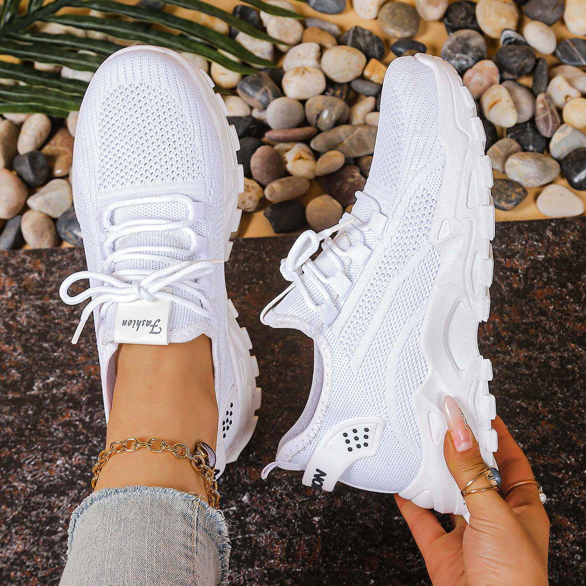 Maica | Ortopediska Sneakers med Bred Tåbox och Stötdämpning | Komfort och Hälsofördelar 6