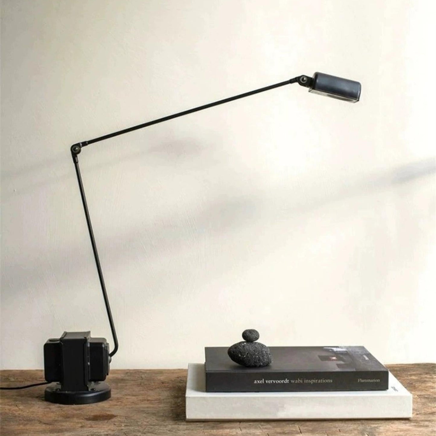 Skrivbordslampa | Justerbar LED-lampa med Steglös Dimning | Minimalistisk Design för Fokuserad Belysning 6